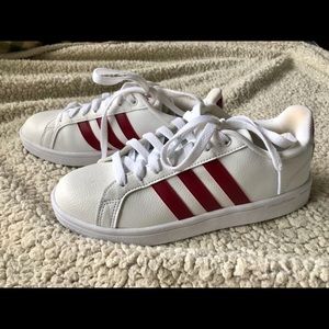 adidas Cloudfoam Advantage Striped Sneakers